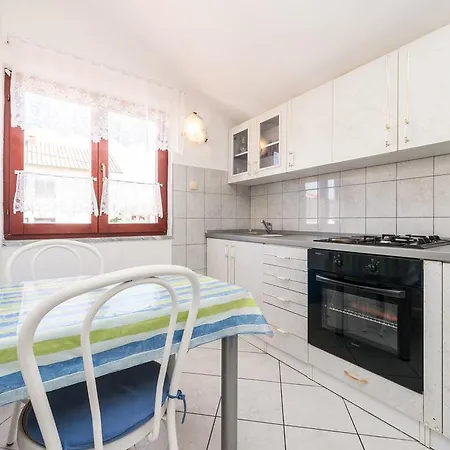Apartment Apartments Zdrijac Nin 100 M To Beach Millenka - Ae1008 *