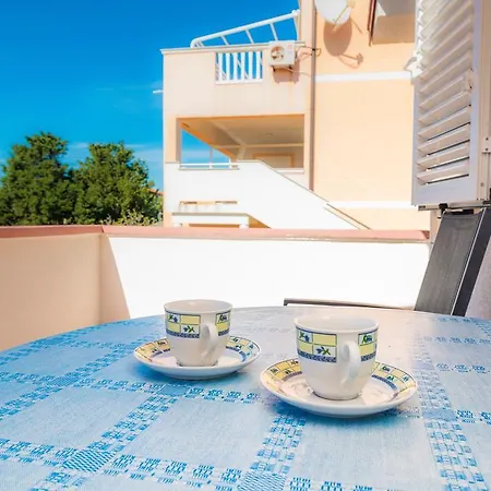 Apartment Apartments Zdrijac Nin 100 M To Beach Millenka - Ae1008 *