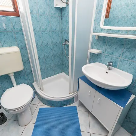 Apartment Apartments Zdrijac Nin 100 M To Beach Millenka - Ae1008 Nin