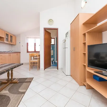 Apartments Zdrijac Nin 100 M To Beach Millenka - Ae1008 Nin